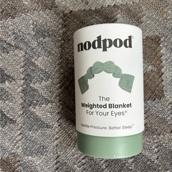 Nodpod Green Weighted Eye Blanket - Picture 4 of 6